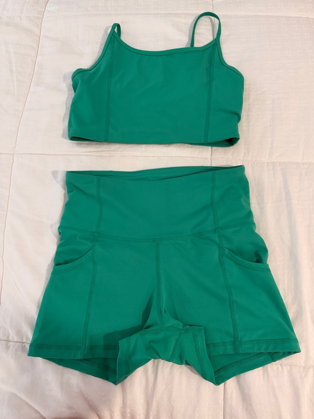 Mono B Green Workout set